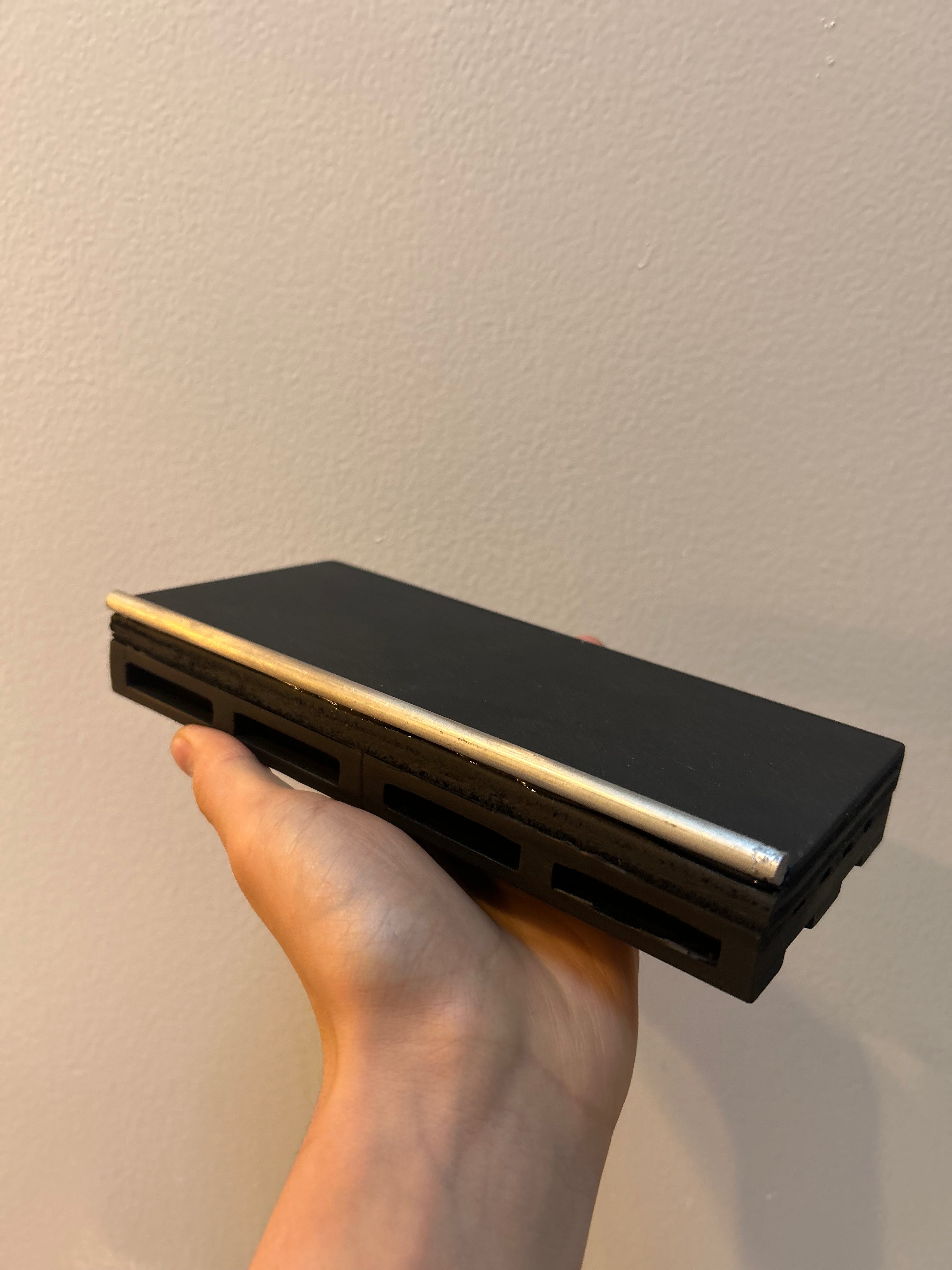 LAME Black Pallet Ledge